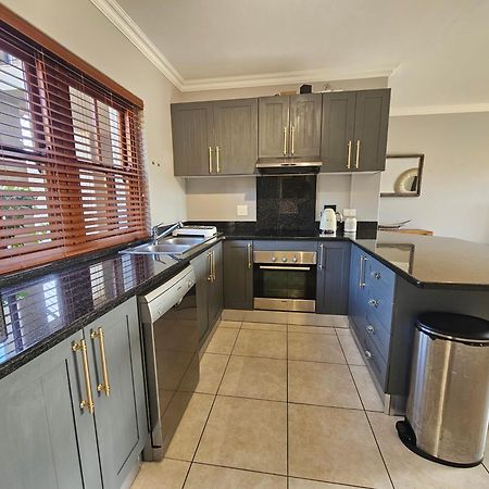 Ferienwohnung Six Whale Rock Gardens Plettenberg Bay Exterior foto