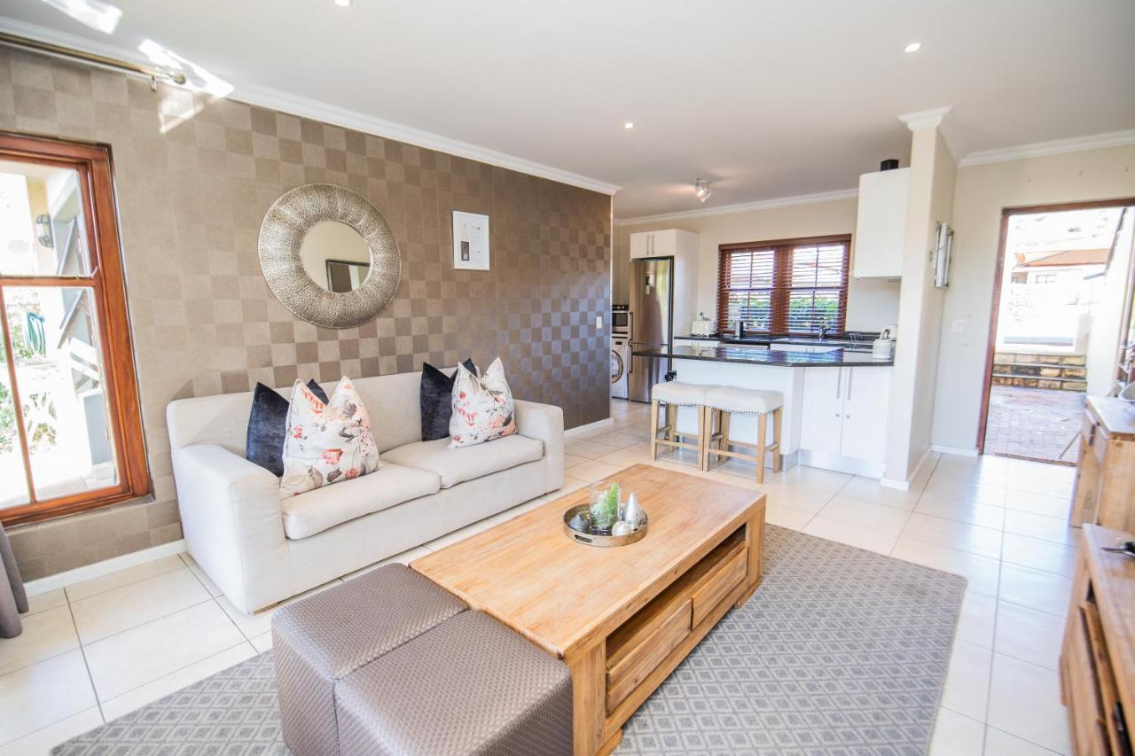 Ferienwohnung Six Whale Rock Gardens Plettenberg Bay Exterior foto