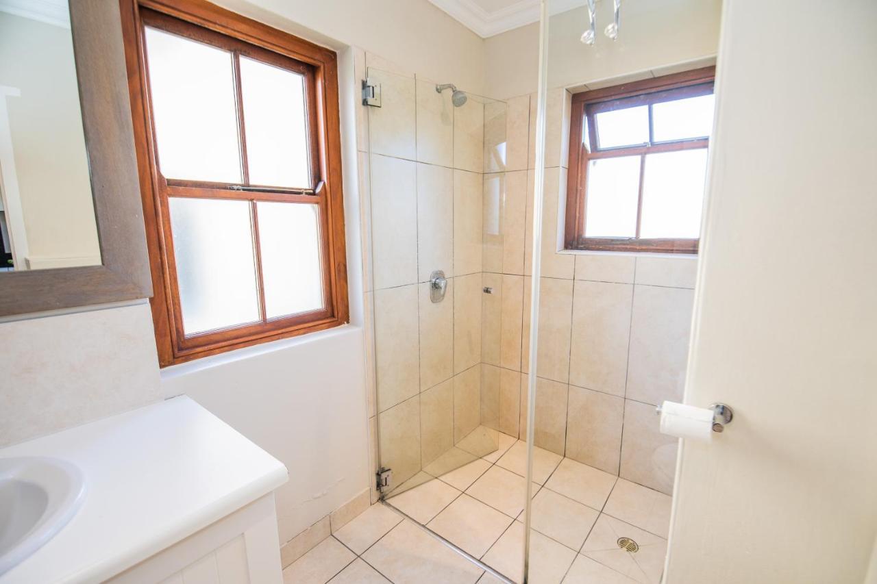 Ferienwohnung Six Whale Rock Gardens Plettenberg Bay Exterior foto