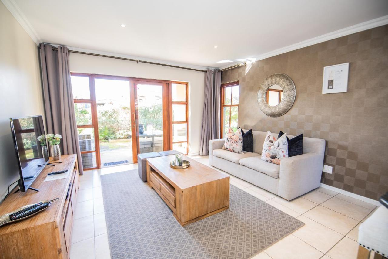 Ferienwohnung Six Whale Rock Gardens Plettenberg Bay Exterior foto